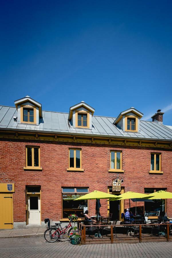 L'Auberge Du Qg La Prairie Exterior foto